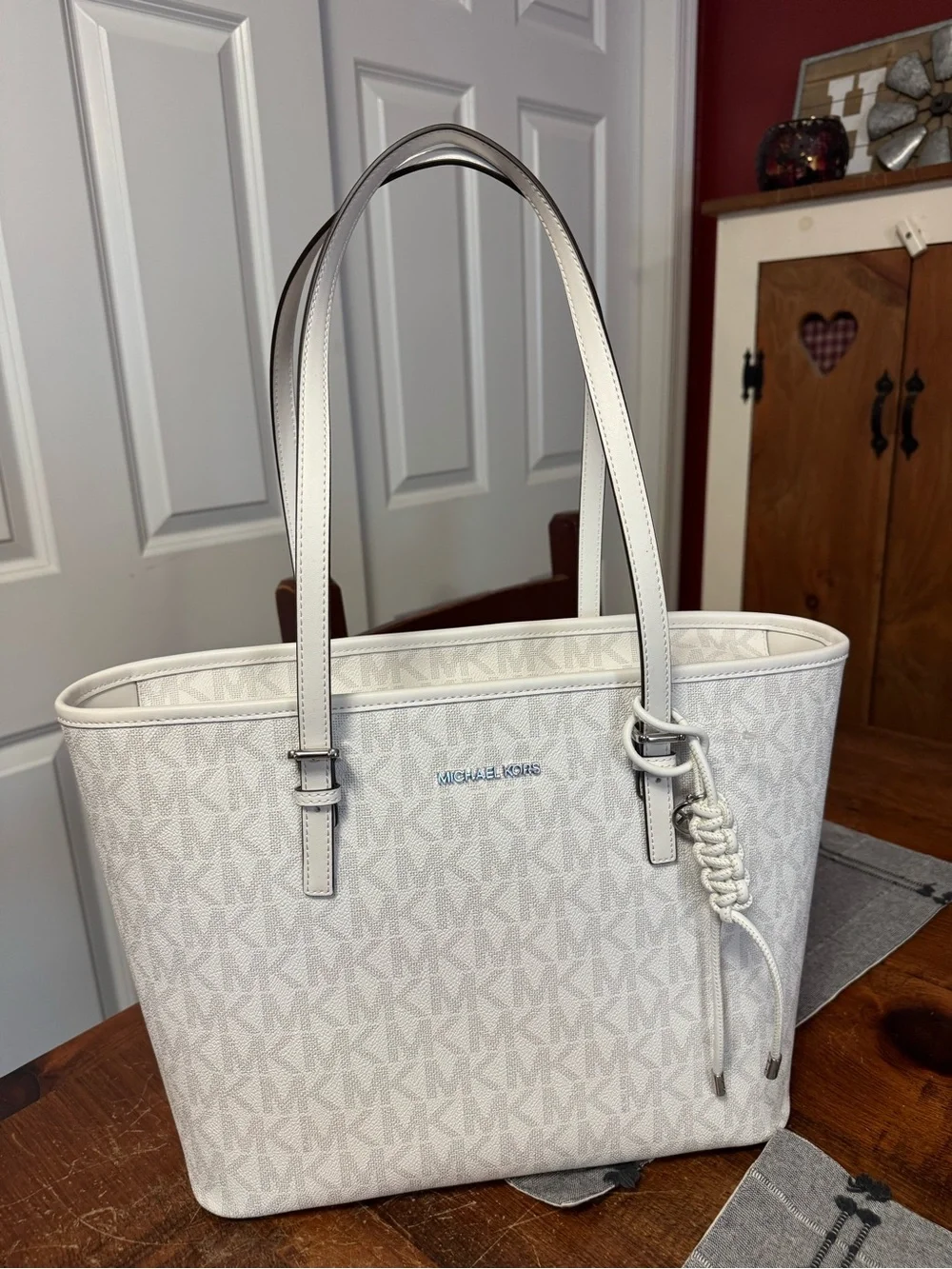 MICHAEL KORS White Logo Jet Set Tote Bag